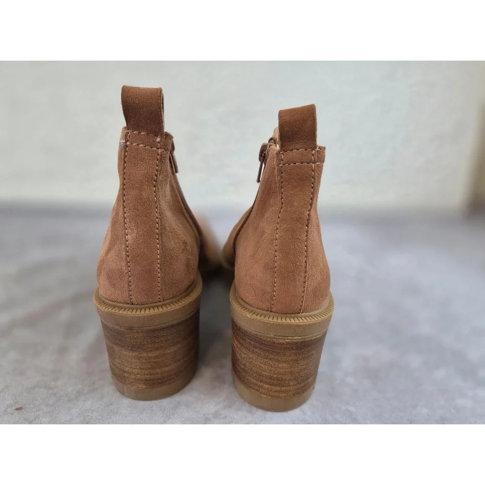 Lucky Brand Sumah Tan Suede Lug Sole Block Heel Ankle Boots LK-SUMAH Womens 7.5M